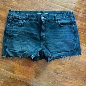Old Navy boyfriend shorts - size 16